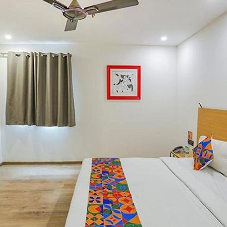 Fabhotel F9 Sector 58 노이다 외부 사진
