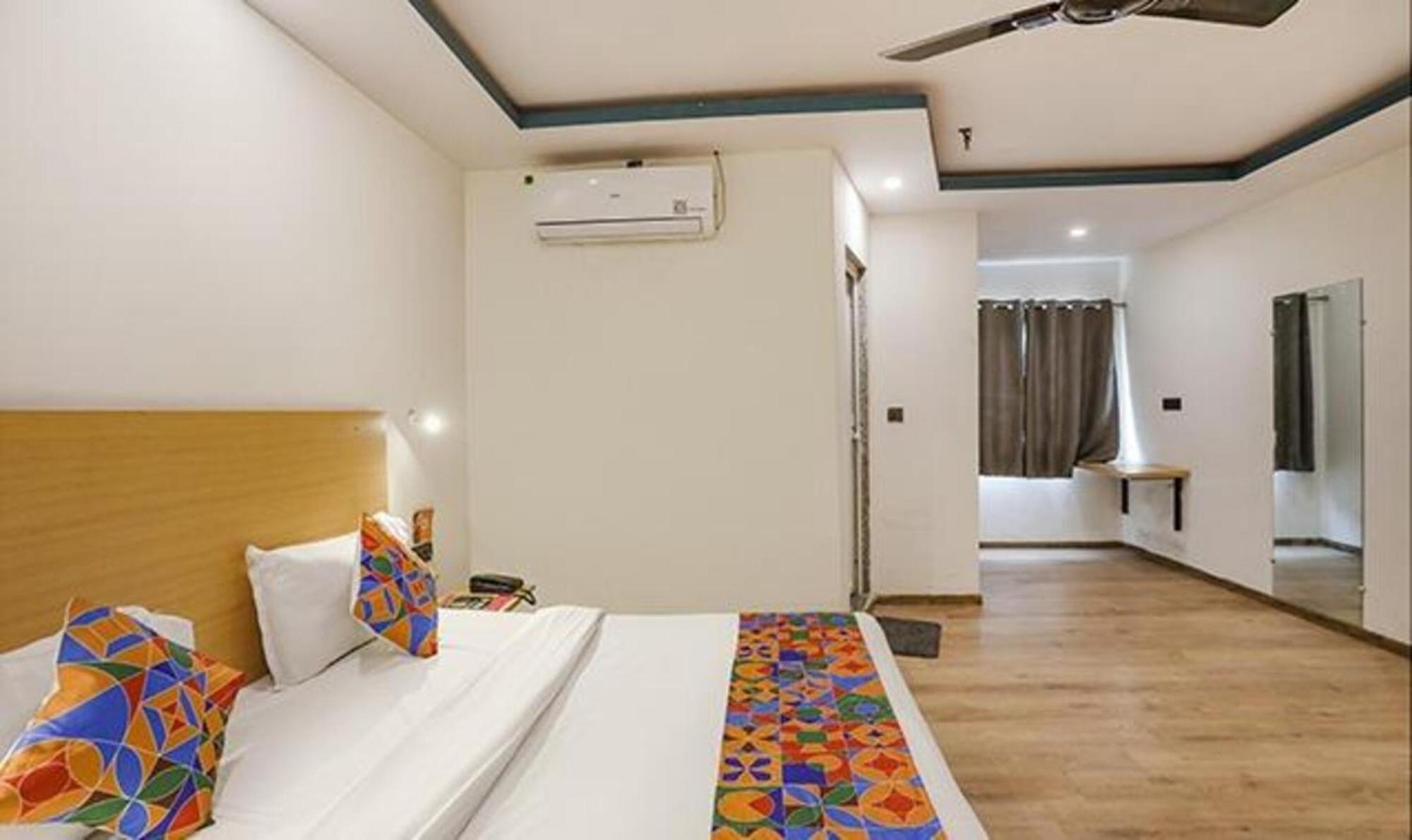 Fabhotel F9 Sector 58 노이다 외부 사진